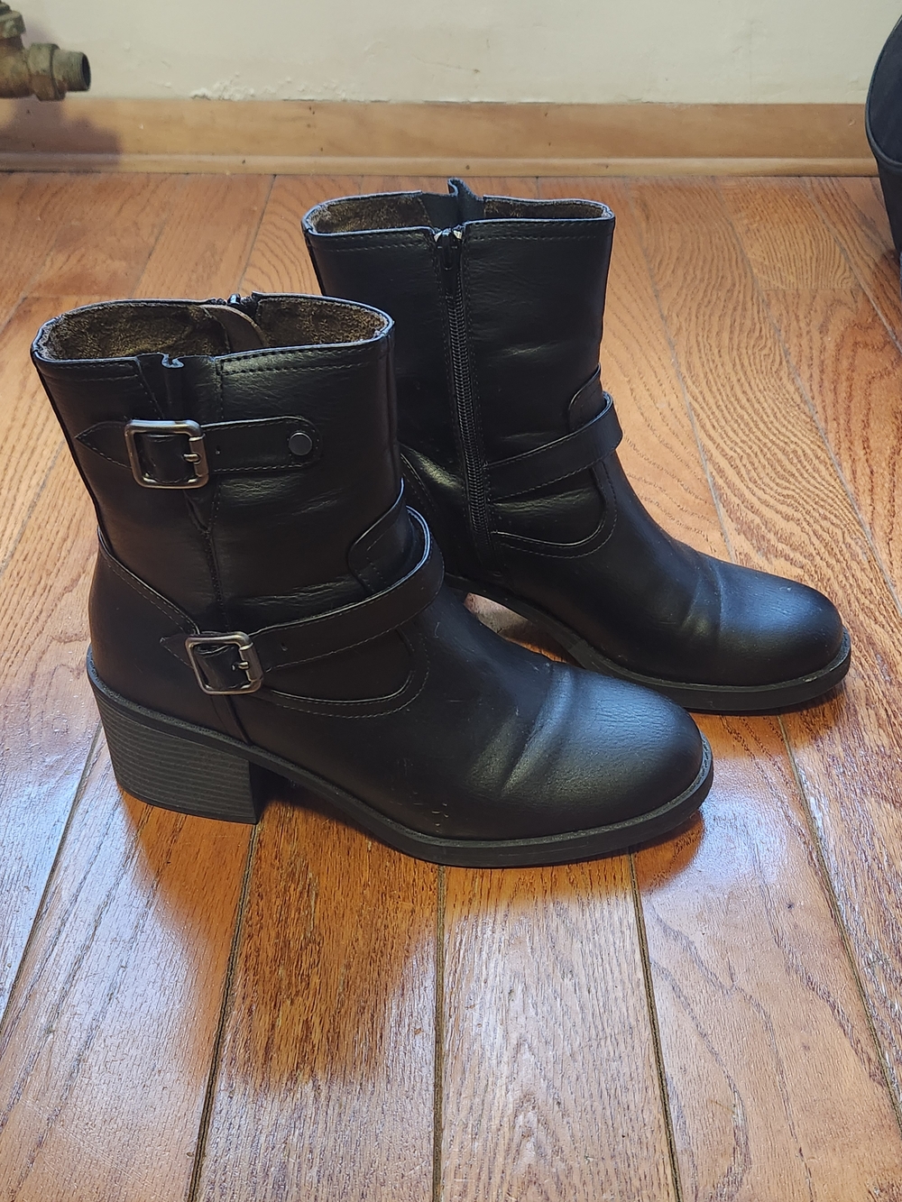 Classic Black Mid-Calf Buckle Heeled Boots